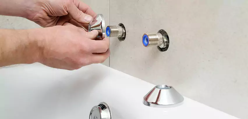 Bathtub Faucet Diverter Replacement in East Ridge